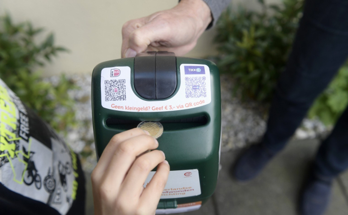 Collectebus met QR code
