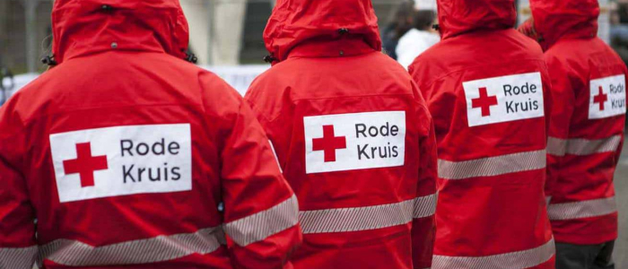 Rode kruis vrijwilligers bij evenementen